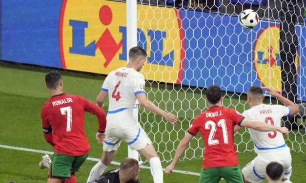 Két perc után lőtt győztes gólt a portugál cserejátékos