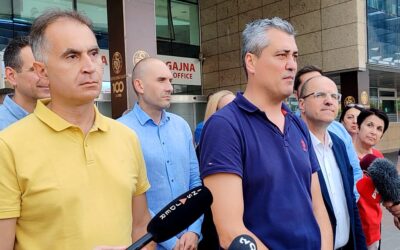 Az egyesült újvidéki ellenzék 21 órára a Vásárhoz hívja a polgárokat
