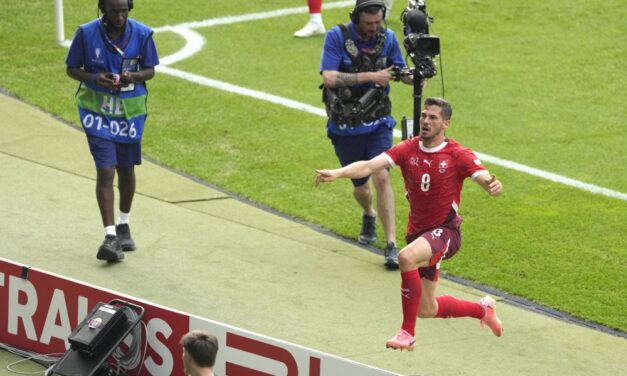 Kiesett a címvédő!