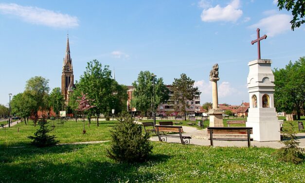Topolya várja a Szabadkára gyalogló egyetemistákat