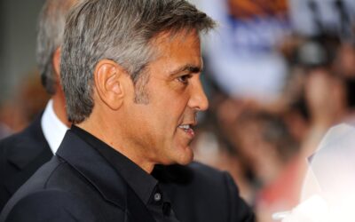 George Clooney is visszalépésre szólította fel Joe Bident