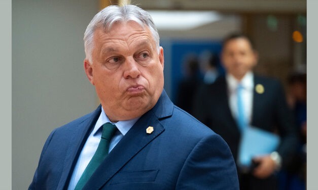 Egy német EP-képviselő feljelentette Orbán Viktort kémkedés gyanúja miatt