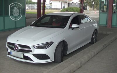 Körözött Mercedest foglaltak le Tompán
