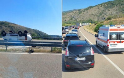 Újabb külföldi migránsfurgon borult fel