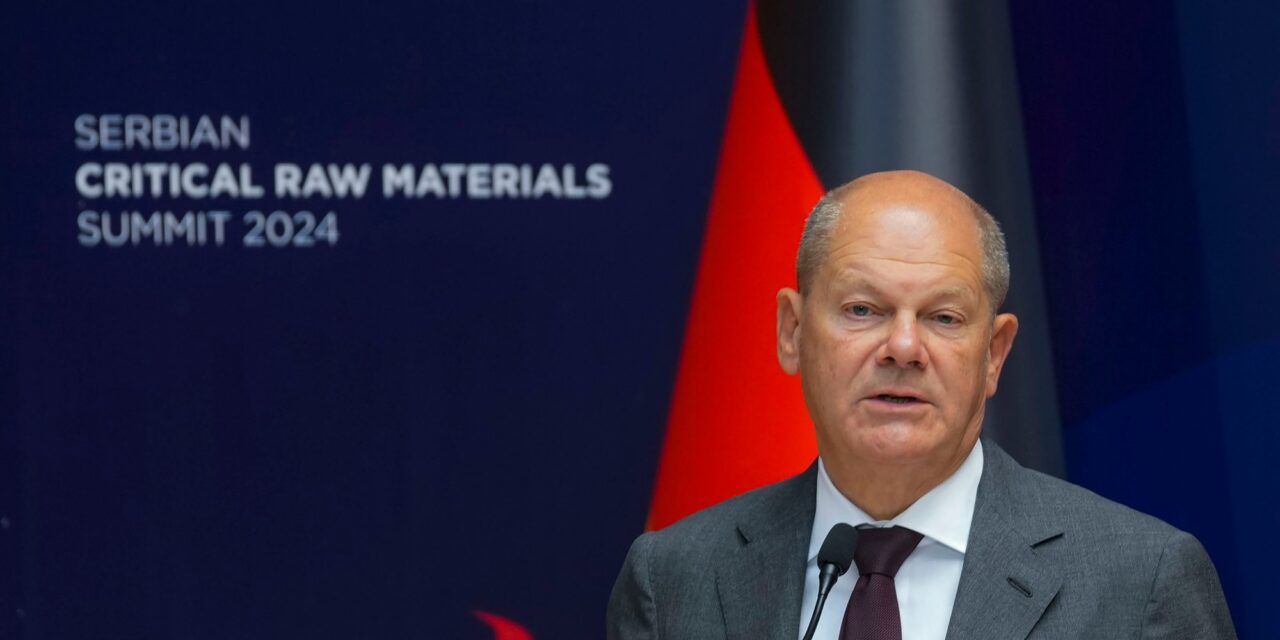 <span class="entry-title-primary">Ne támogassa a korrupt rezsimet!</span> <span class="entry-subtitle">A Zöld-Baloldali front társelnöke nyílt levélben fordult Olaf Scholz német kancellárhoz</span>