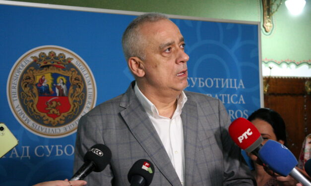 Bitangnak nevezte a Közgazdasági és az Építőmérnöki Kar vezetőit Szabadka polgármestere