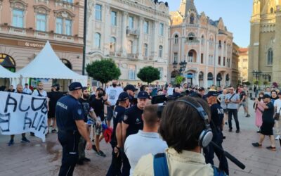 Újvidéken összecsaptak az antifasiszták és a szélsőjobbosok (Videó)