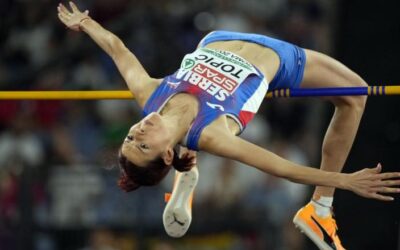 Angelina Topić döntős!