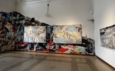 Láttatott idő Géczi János Feltakarás című, a budapesti Műcsarnokban megrendezett kiállításáról