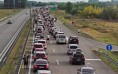 Órákat kell várni a szerb-magyar határon