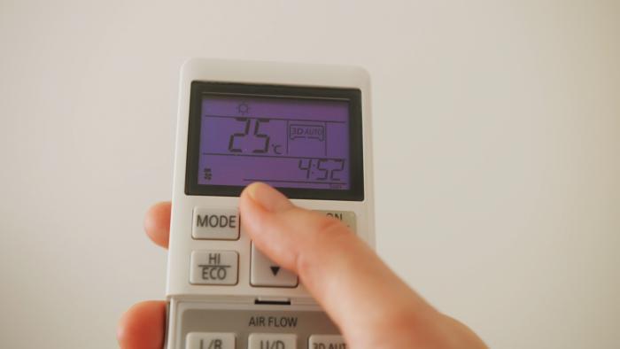 Klímával fűt? Mutatjuk hány fokra állítsa, hogy meg tudjon takarítani!