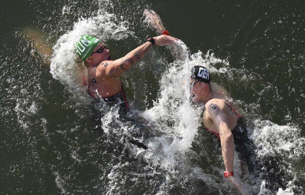 100 év után újra lehet úszkálni a Szajnában