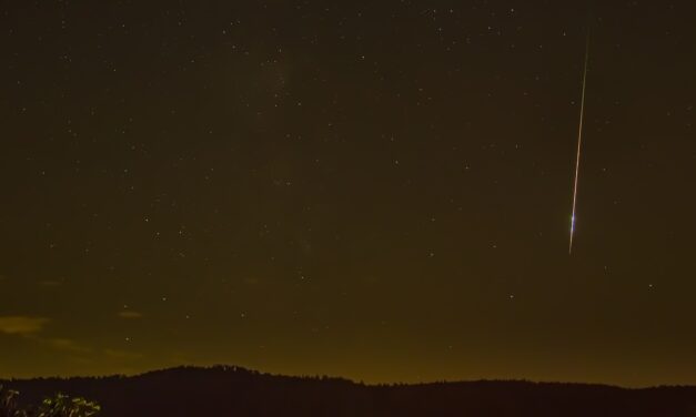 Meteor égett ki, sokáig látni lehetett a fénycsóvát