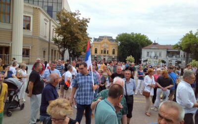 Lítiumellenes tüntetés kezdődött Szabadkán (is)