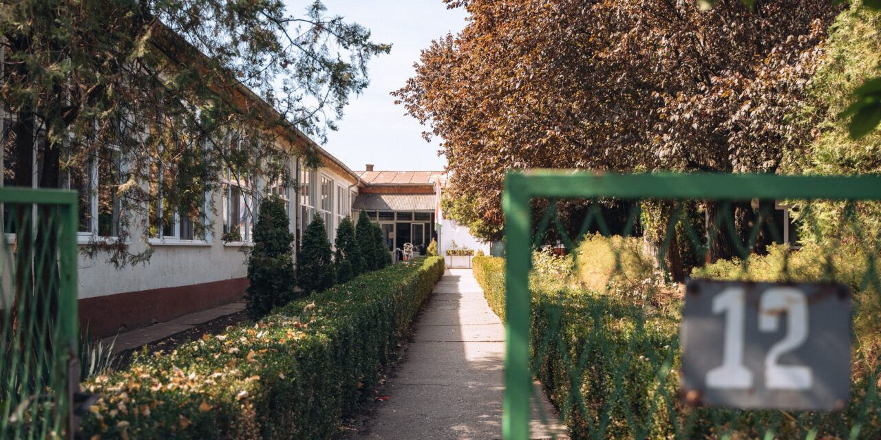 Meghalt a hasbarúgott hittantanárnő – vizsgálat indult a tornyosi iskolában