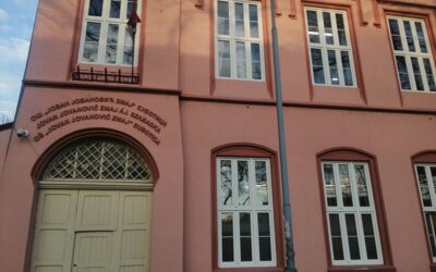 Tanára bántalmazott egy szabadkai diákot