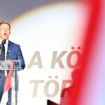 Az Iránytű Intézet szerint a Tisza Párt 10 százalékkal veri jelenleg a Fideszt