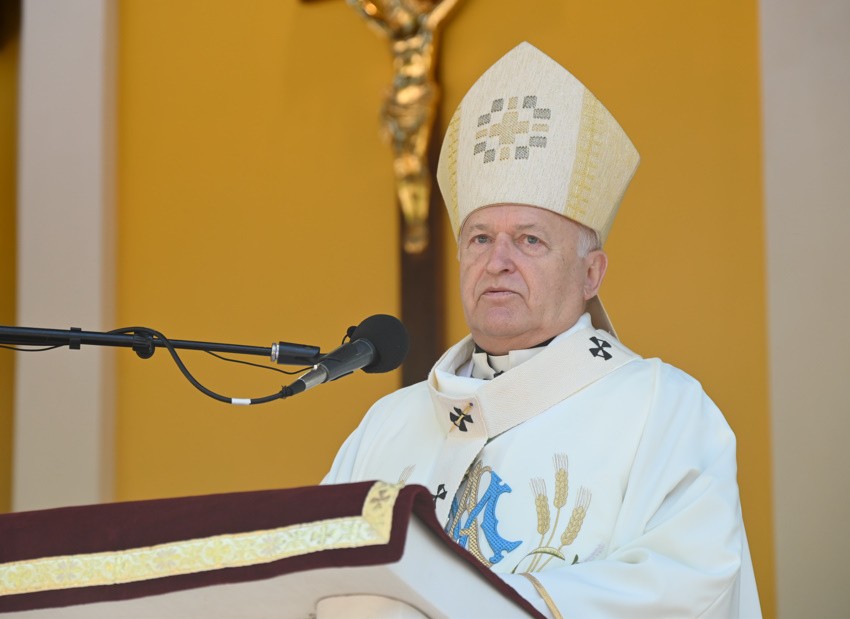 Német László bíboros: Szerbia változást akar