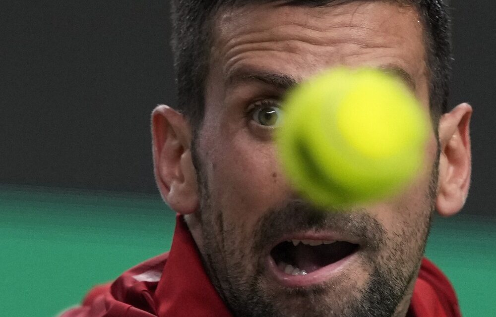 Đokovićtól ötszáz pontot levontak, de maradt hatodik