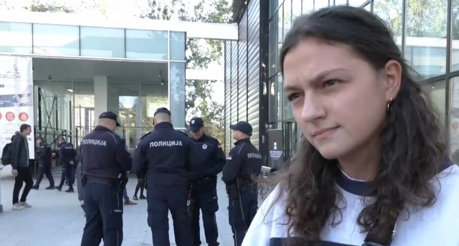 <span class="entry-title-primary">Körözik az újvidéki STAV külföldön tartózkodó tagjait</span> <span class="entry-subtitle">A civil szervezetek szerint ez politikai leszámolás a másként gondolkodók ellen</span>