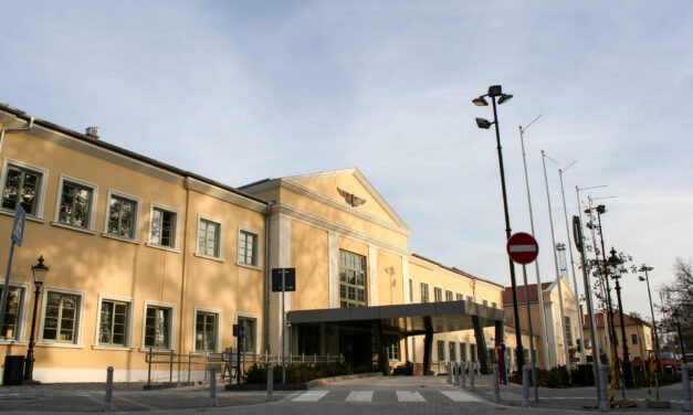 A vasút megépült Újvidék és Szabadka között, de az épületeket még ellenőrizni kell