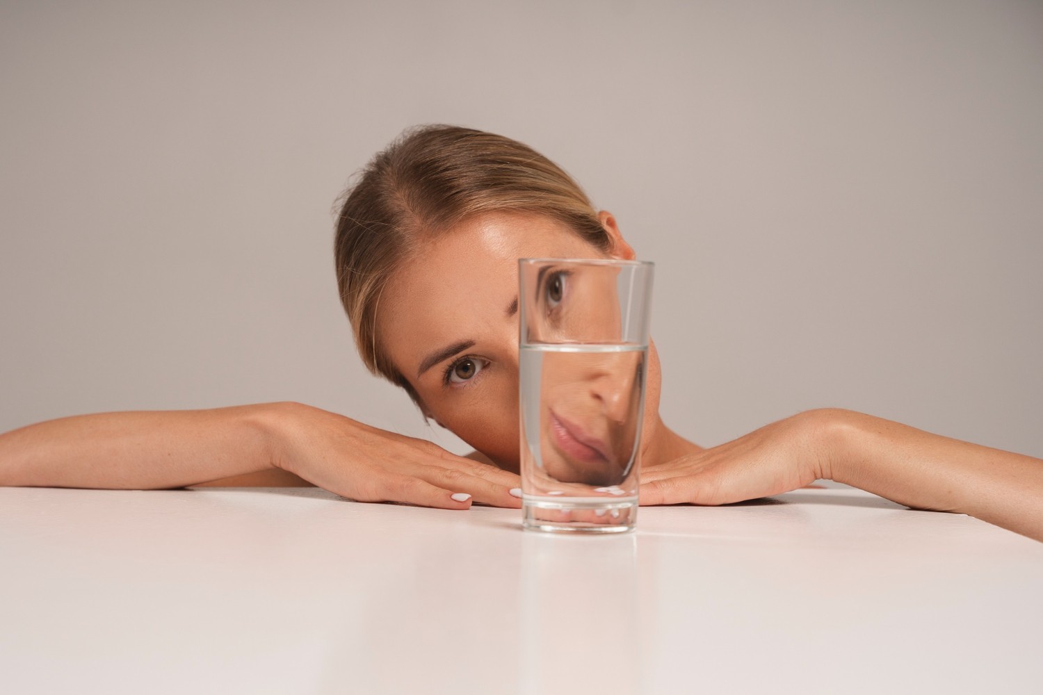 Nem a gyógyszer a megoldás a dehidratációra (Fotó: Freepik)