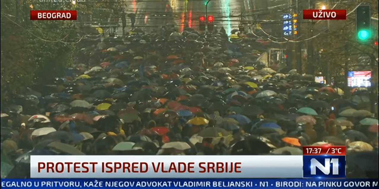 Belgrádban tüntettek az újvidéki tragédia miatt