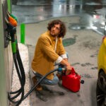 Vučić pánikot keltett, tömegesen mennek a benzinkutakra az emberek