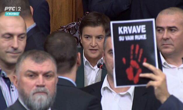 Ismét Brnabić és Vučević felmentését követeli az ellenzék