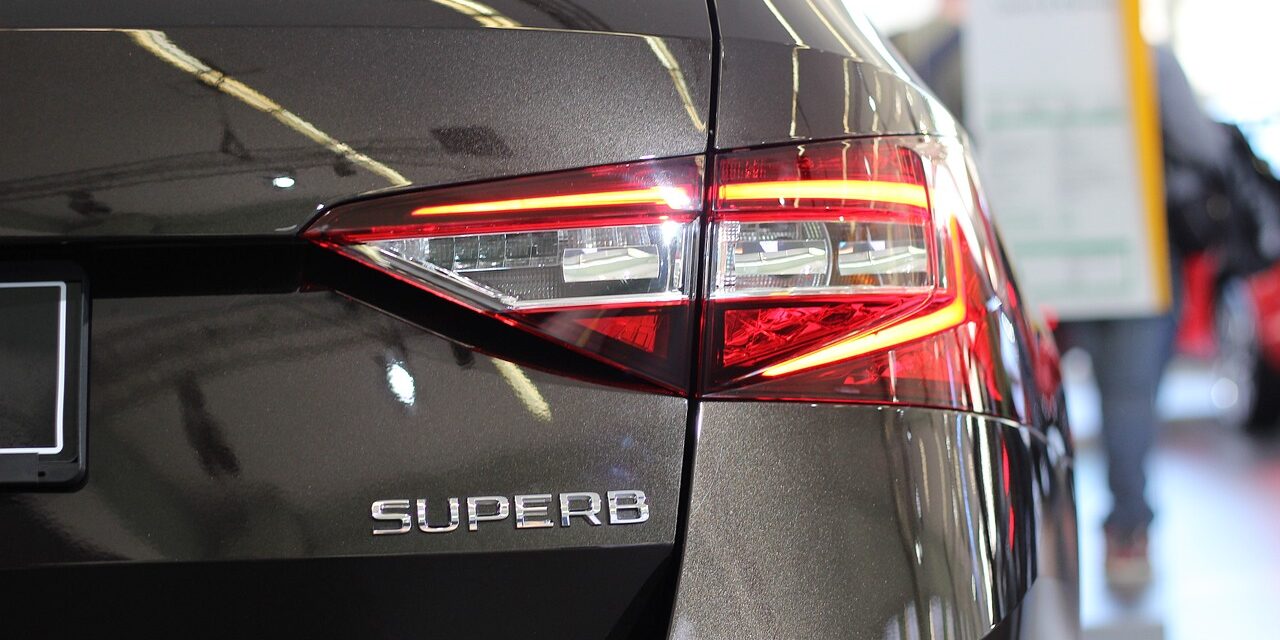 További milliókat költenek a topolyai adófizetők pénzéből szolgálati autók vásárlásra