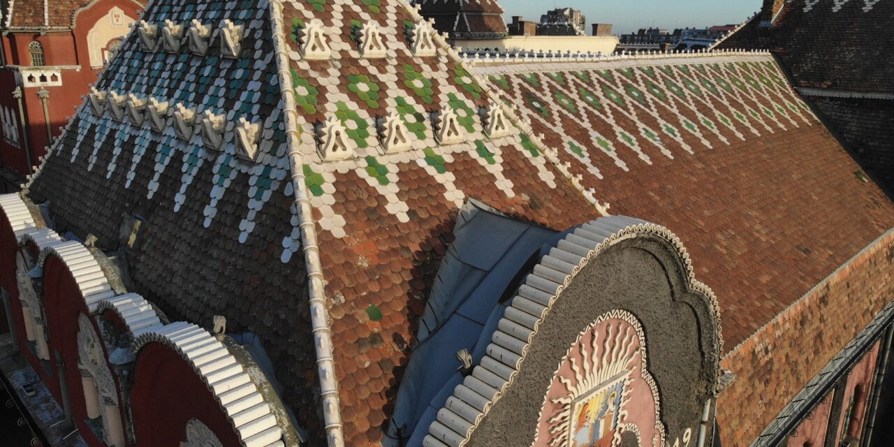 <span class="entry-title-primary">Pásztor: Két éven belül megújul a szabadkai Városháza tetőszerkezete</span> <span class="entry-subtitle">Évtizedek óta beázik a szecessziós épület</span>