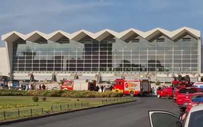 Legalább harmincan megsérültek, halottaskocsik is érkeznek az újvidéki vasútállomáshoz