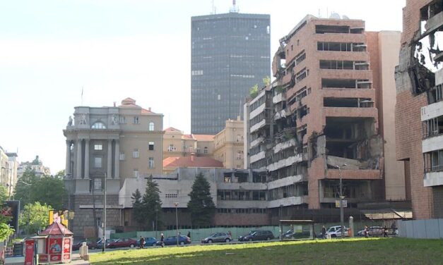 A parlament elfogadta a Vezérkarra vonatkozó lex specialist