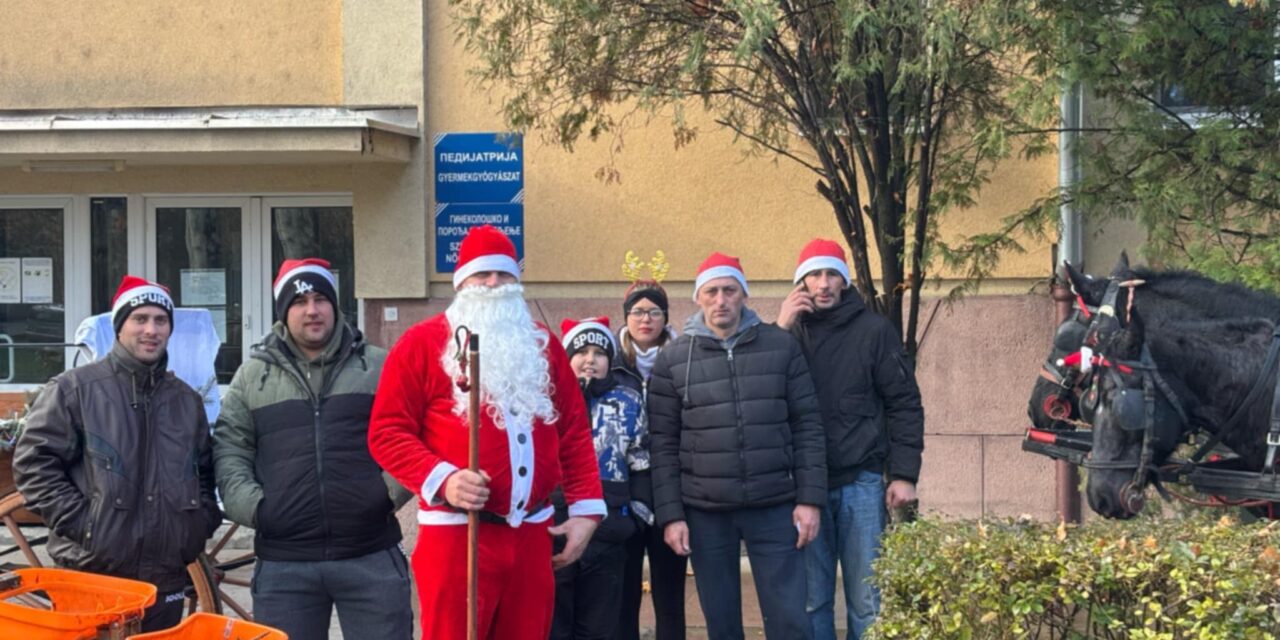 A Zentai Közkórház gyermekosztályán járt a Mikulás