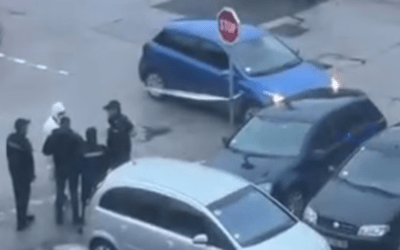 Fényes nappal lövöldöztek egy čačaki utcán (Videó)