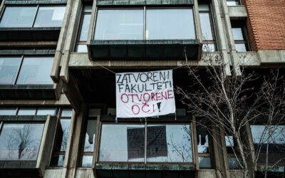 „Felfoghatatlan és törvényellenes, hogy a bíróságon tartják meg a jogi kar vizsgáit”