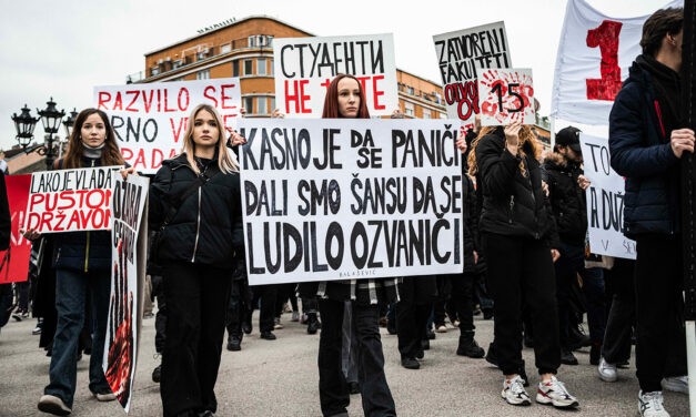 Kiskorúak is tüntethetnek, nincs olyan törvény, ami ezt tiltaná