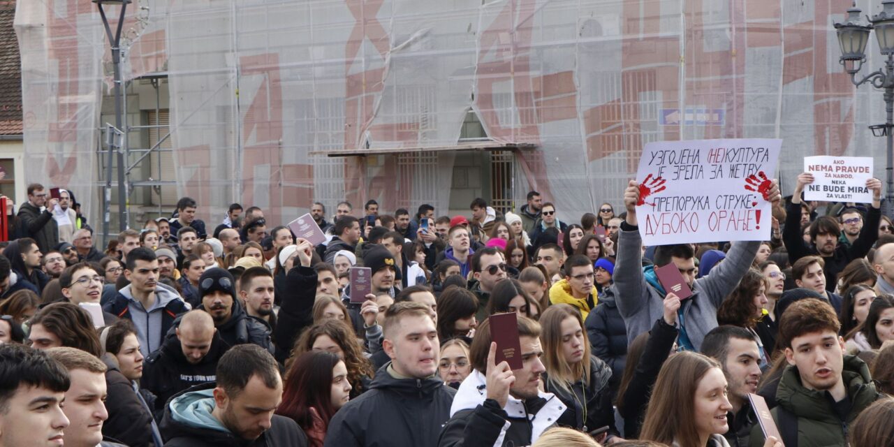 Bekerítették a tartományi parlamentet a tiltakozó egyetemisták