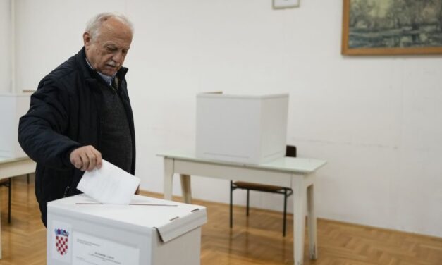 Megkezdődött az elnökválasztás Horvátországban