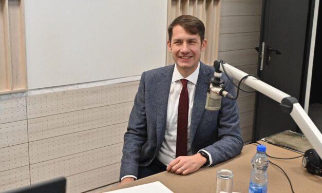 A problémákkal való szembenézés helyett – menekülés a múltba