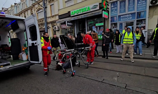 Emberölési kísérlettel vádolják a diákot elütő férfit (videó)