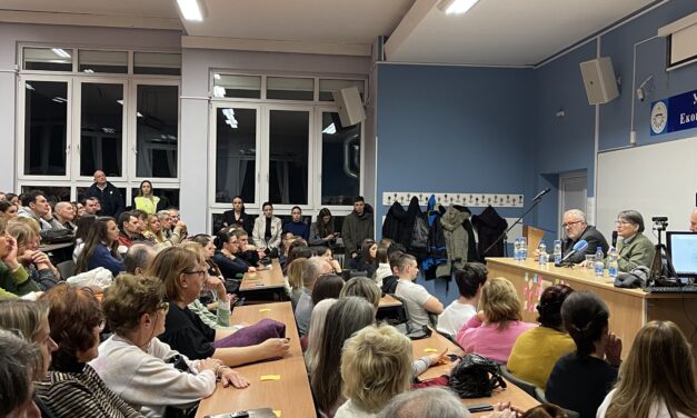 <span class="entry-title-primary">„Álljanak az egyetemisták mellé 15 percre, ez a legkevesebb, amit megtehetnek!”</span> <span class="entry-subtitle">A ProGlas tagjai Szabadkán vendégeskedtek</span>