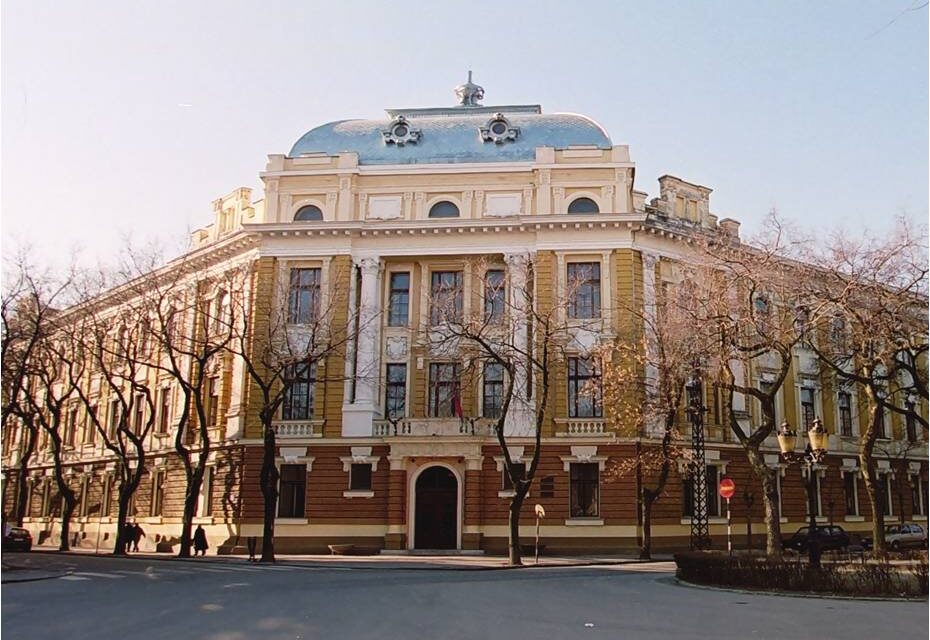 Fegyelmi indult a szabadkai Gimnázium 63 tiltakozó tanára ellen