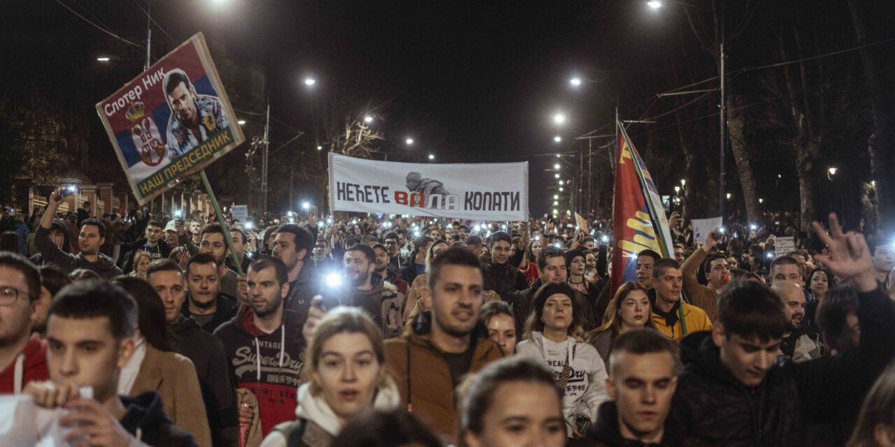 Az európai képviselőcsoportok közül csak szélsőjobb nem foglalkozik a szerbiai eseményekkel