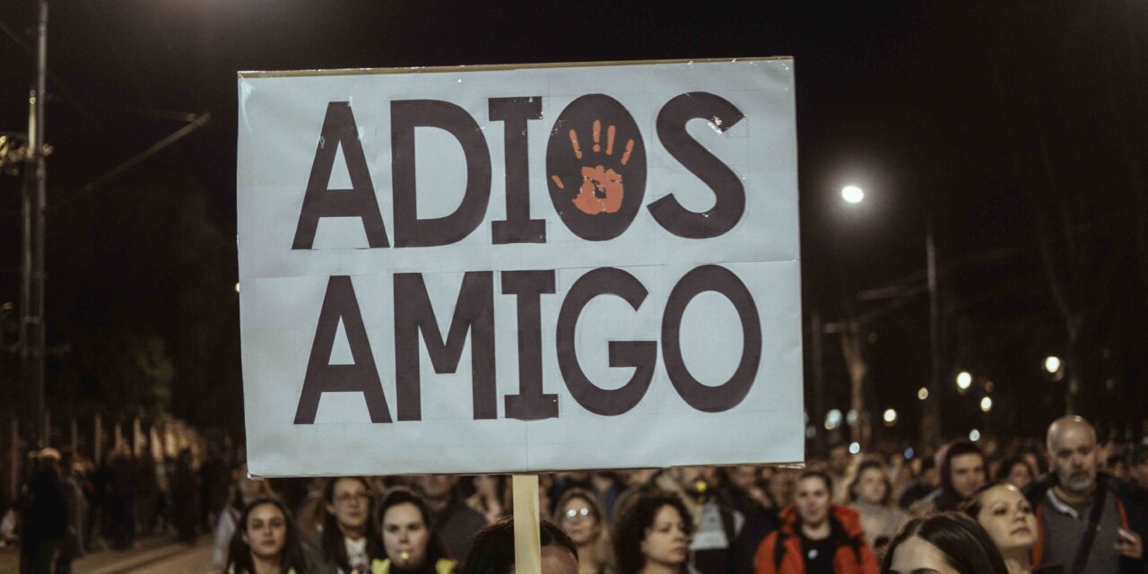 Meghiúsítják-e a takonypócnak nevezett egyetemisták az „évszázad üzletét”?