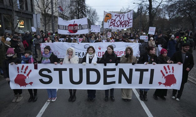 Az Oktatási Bizottság szerint veszélyben az egyetemi tanév