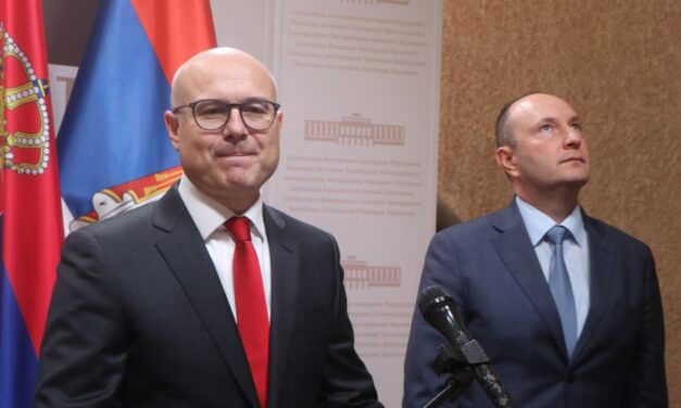 A pártelnök szerint a tiltakozók meg akarták ölni a híveket