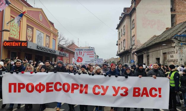 Mit ér(demel) a tanár, ha véleménye van?