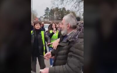 Késsel támadt a tiltakozó egyetemistára, letartóztatták