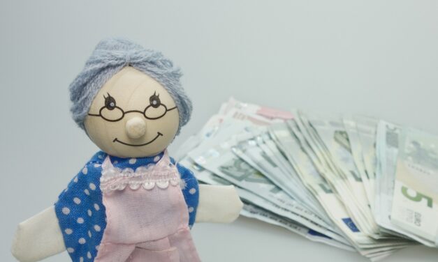 Csütörtökön kezdődik a nyugdíjak kifizetése